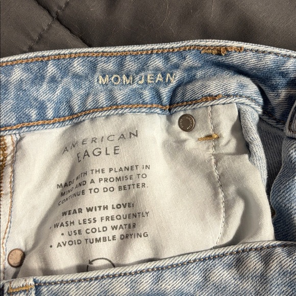 American Eagle Mom jeans - Picture 8 of 8